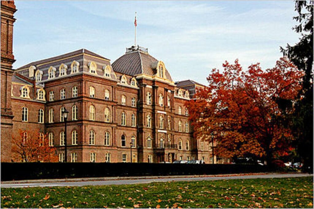 ‘Pizza and Politics’: How a Small Liberal Arts College in Delco Keeps Tradition Alive During the Presidential Debate – philadelphia365.info