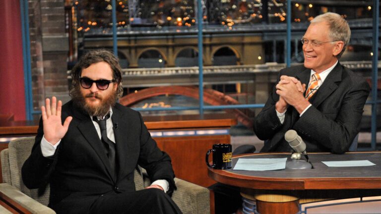 Joaquin Phoenix Reveals Regrets Over His Infamous Letterman Interview in Candid Chat with Stephen Colbert – phoenix365.info