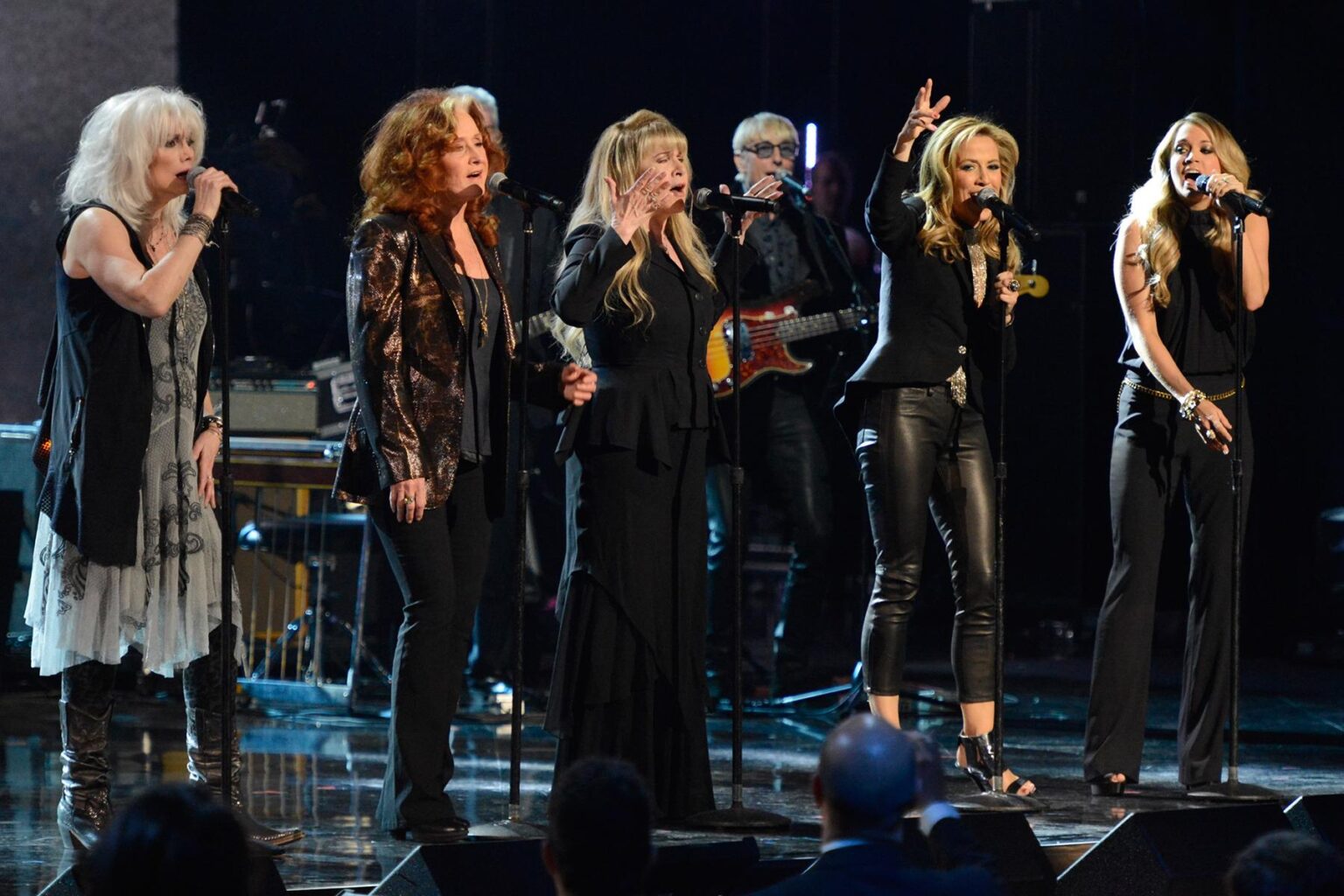 Linda Ronstadt Barred from Performing Tribute to Michael Moore – las-vegas365.info