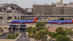 Widespread Flight Delays Disrupt Travel in Phoenix and Beyond Amid Government Shutdown Staffing Shortages – phoenix365.info