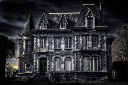 Explore Houston’s Top 10 Haunted Houses to Visit This Halloween: Dates, Prices, and More – houston365.info