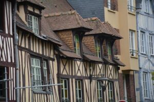 Rouen Synagogue Struck Once More Following Recent Arson and Knife Assault – news-france.info