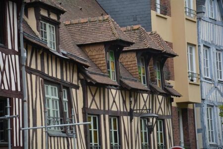 Rouen Synagogue Struck Once More Following Recent Arson and Knife Assault – news-france.info