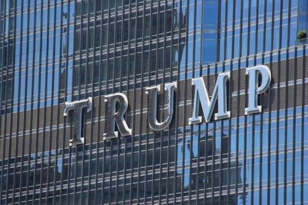 Trump Plans Major Immigration Enforcement Operations in Chicago Next Week, Mirroring Efforts in LA – chicago365.info