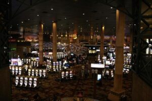 Las Vegas Casino Workers Gear Up to Strike: “Robots Can’t Beat Us – las-vegas365.info
